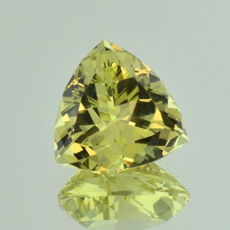 Beryl Heliodore trillion greenish yellow 13.67 ct